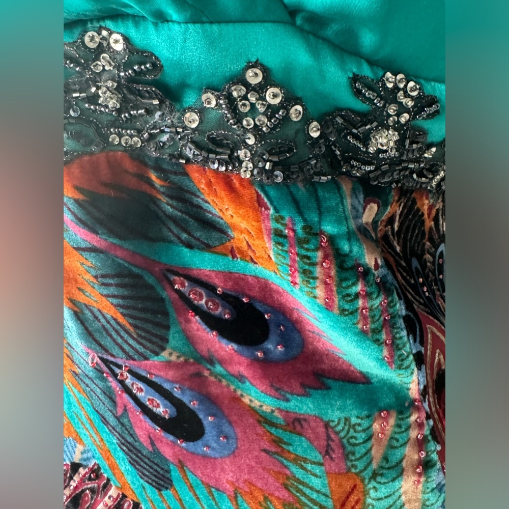 Cache Elegant Silk/Velvet And Sequins Top. - image 3